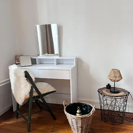 Eiffel Tower View Haussmanian Charm 2min Walk From The Eiffel Tower Gardens