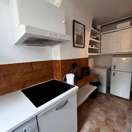Eiffel Tower View Haussmanian Charm 2min Walk From The Eiffel Tower Gardens * باريس