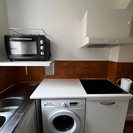 Eiffel Tower View Haussmanian Charm 2min Walk From The Eiffel Tower Gardens شقة باريس