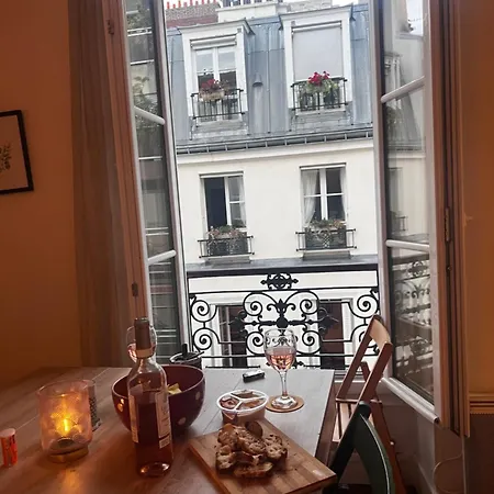 Eiffel Tower View Haussmanian Charm 2min Walk From The Eiffel Tower Gardens Παρίσι