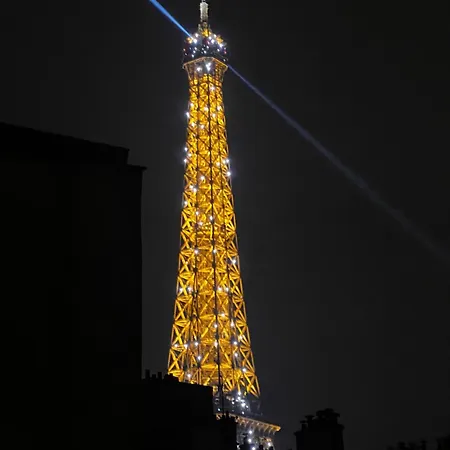 Eiffel Tower View Haussmanian Charm 2min Walk From The Eiffel Tower Gardens *